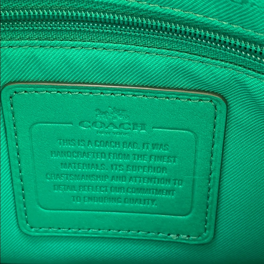Coach purse - Picture 4 of 7